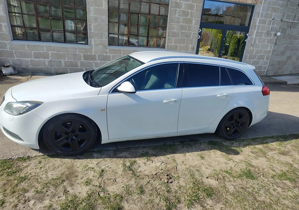 Opel Insignia cena 18000 przebieg: 358000, rok produkcji 2010 z Szamotuły małe 154